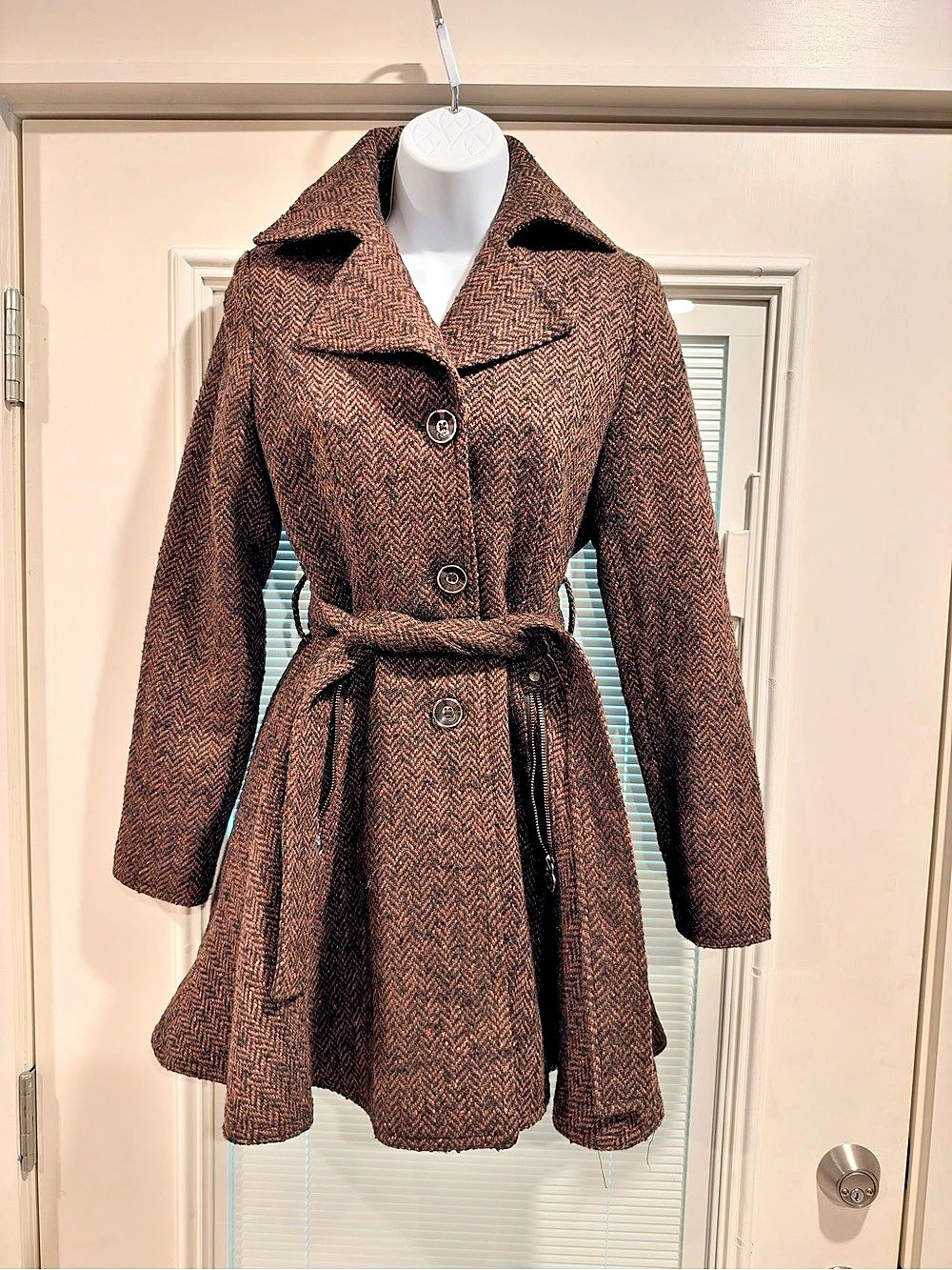 Laundry by Shelli Segal Houndstooth Belted Wool Coat in Brown Size Small